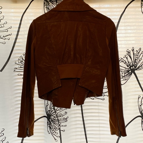 BCBG cropped leather jacket - Picture 2 of 10